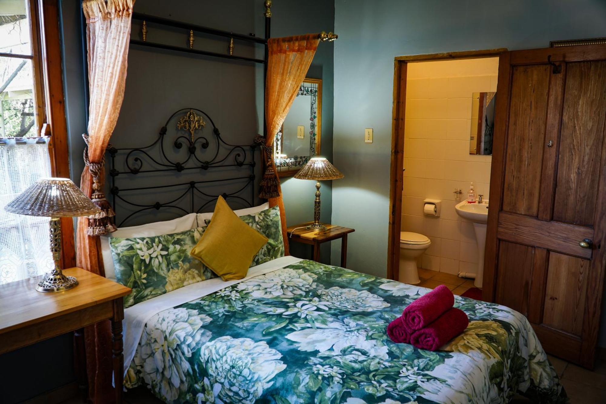 Outentique Accommodation Oudtshoorn Exterior foto