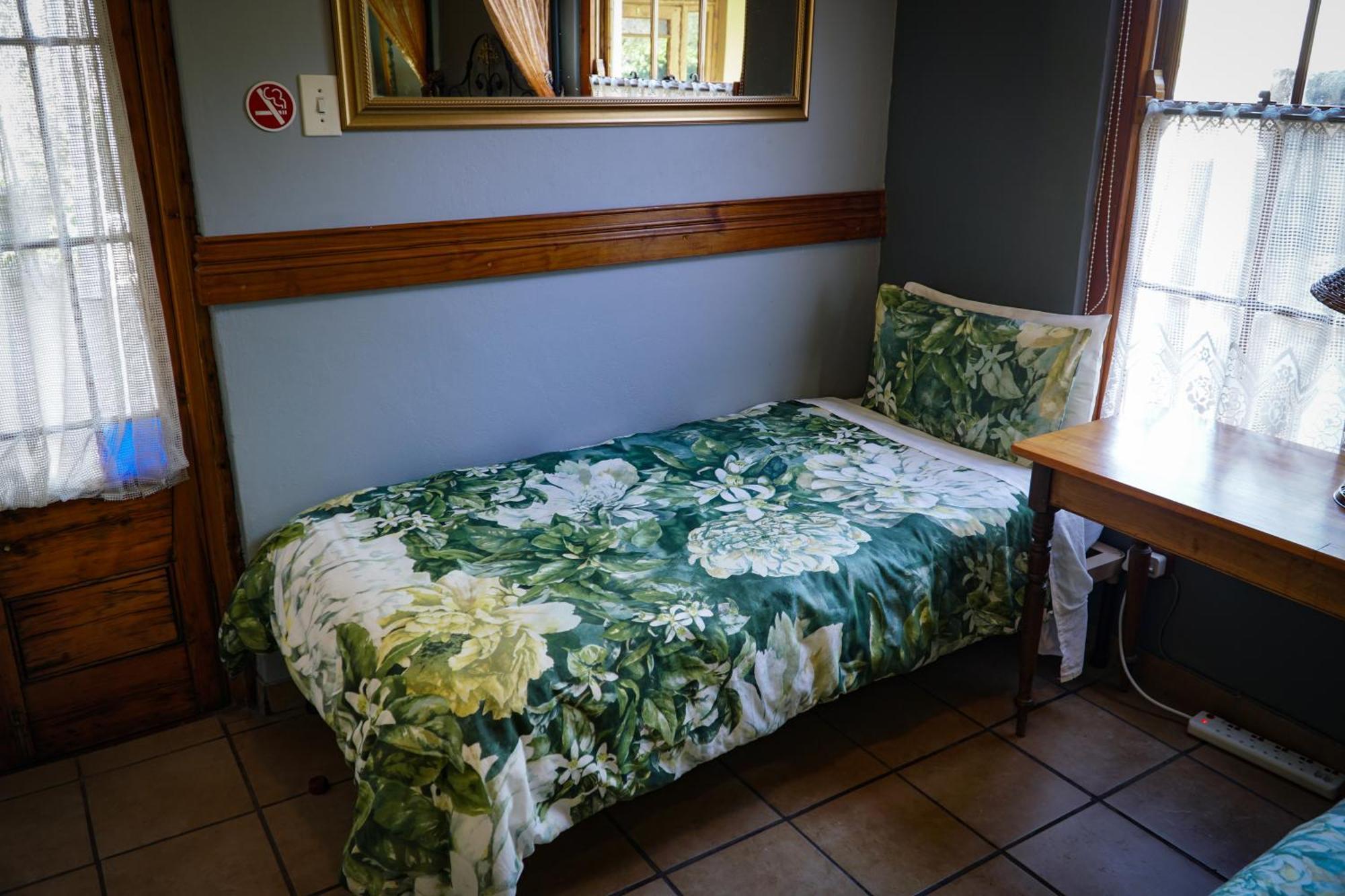 Outentique Accommodation Oudtshoorn Exterior foto