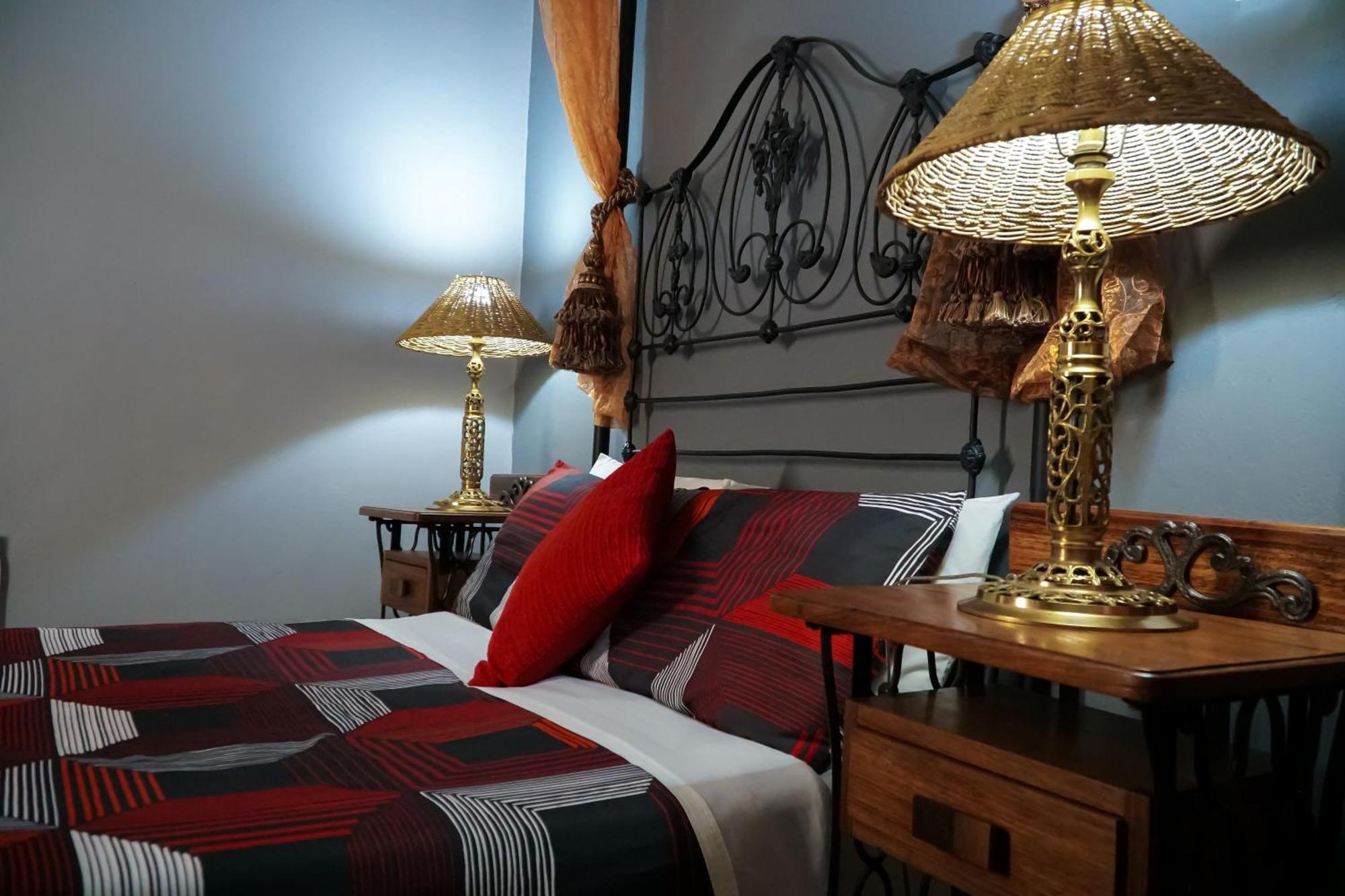 Outentique Accommodation Oudtshoorn Exterior foto