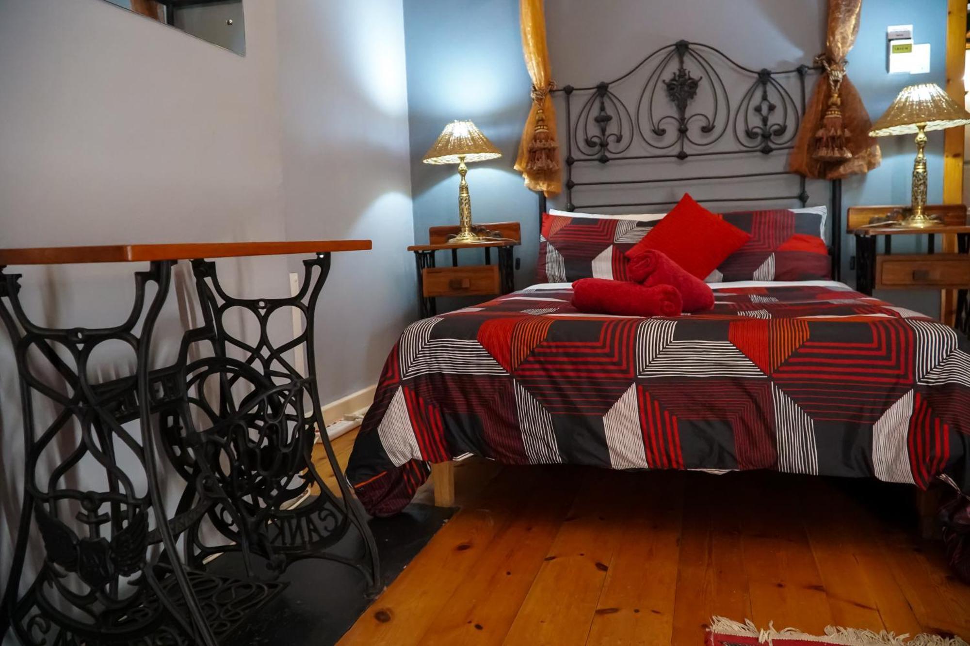 Outentique Accommodation Oudtshoorn Exterior foto