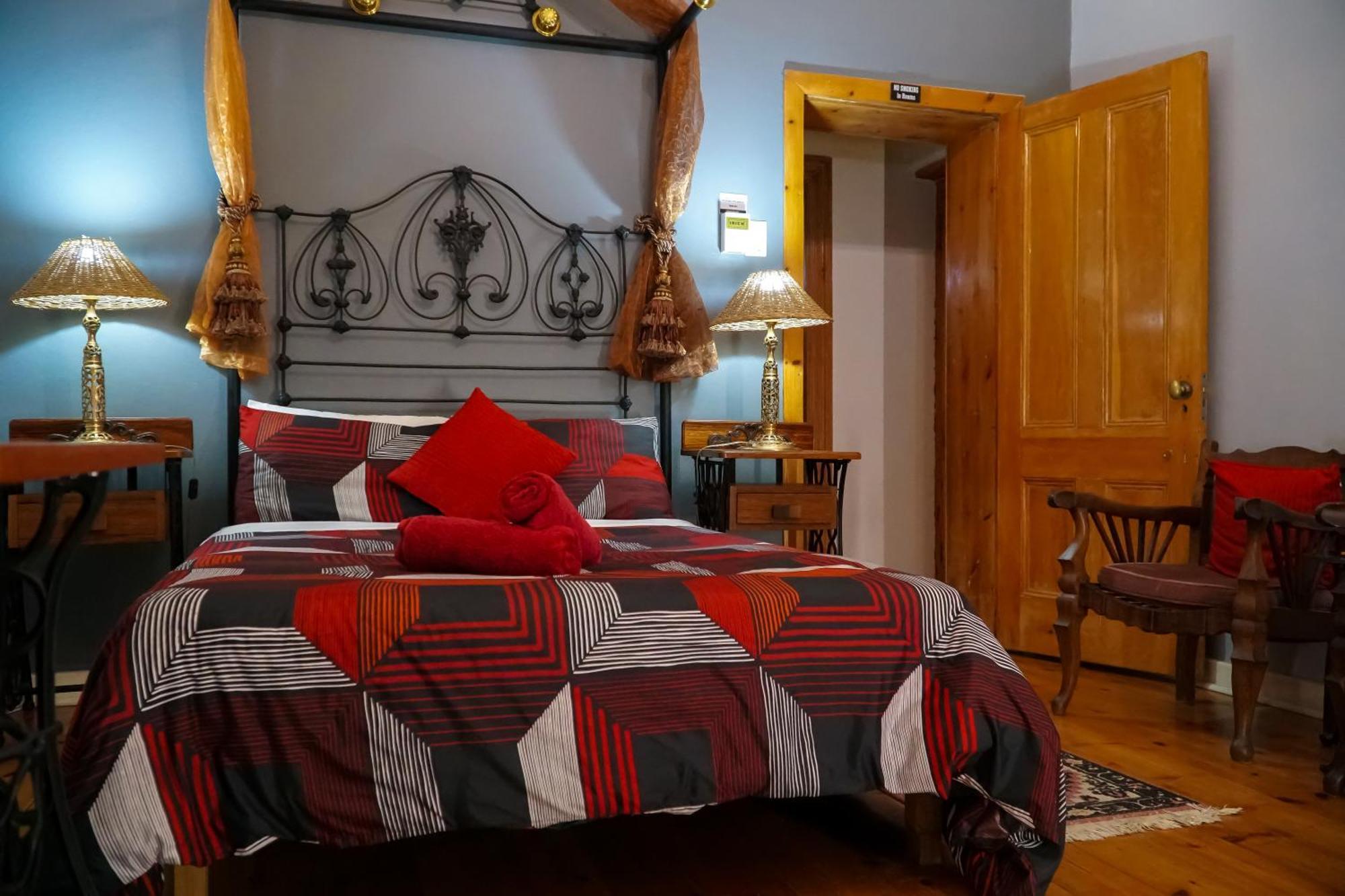 Outentique Accommodation Oudtshoorn Exterior foto