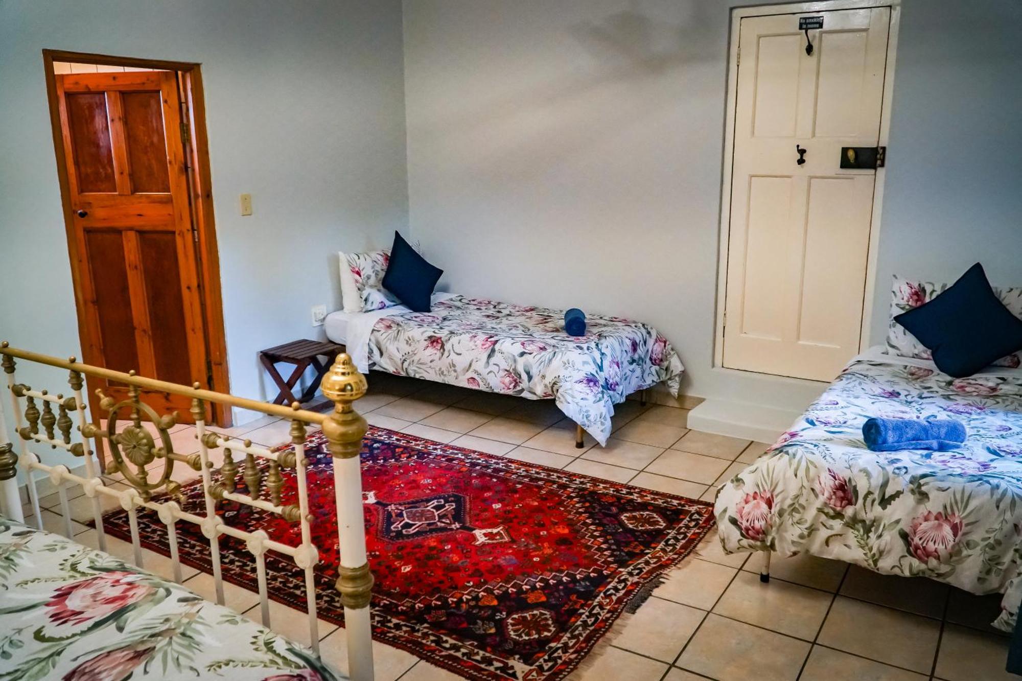 Outentique Accommodation Oudtshoorn Zimmer foto